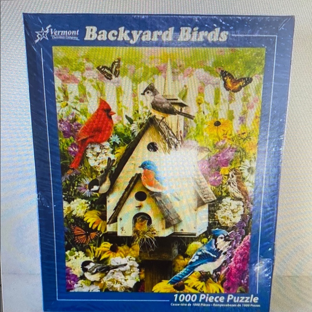 Backyard Birds 1000pc Piece Puzzle Vermont Christmas Company New Sealed Cardinal